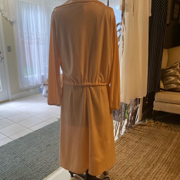 Two piece 1970 vintage apricot dress and top set - Picture 2 of 3